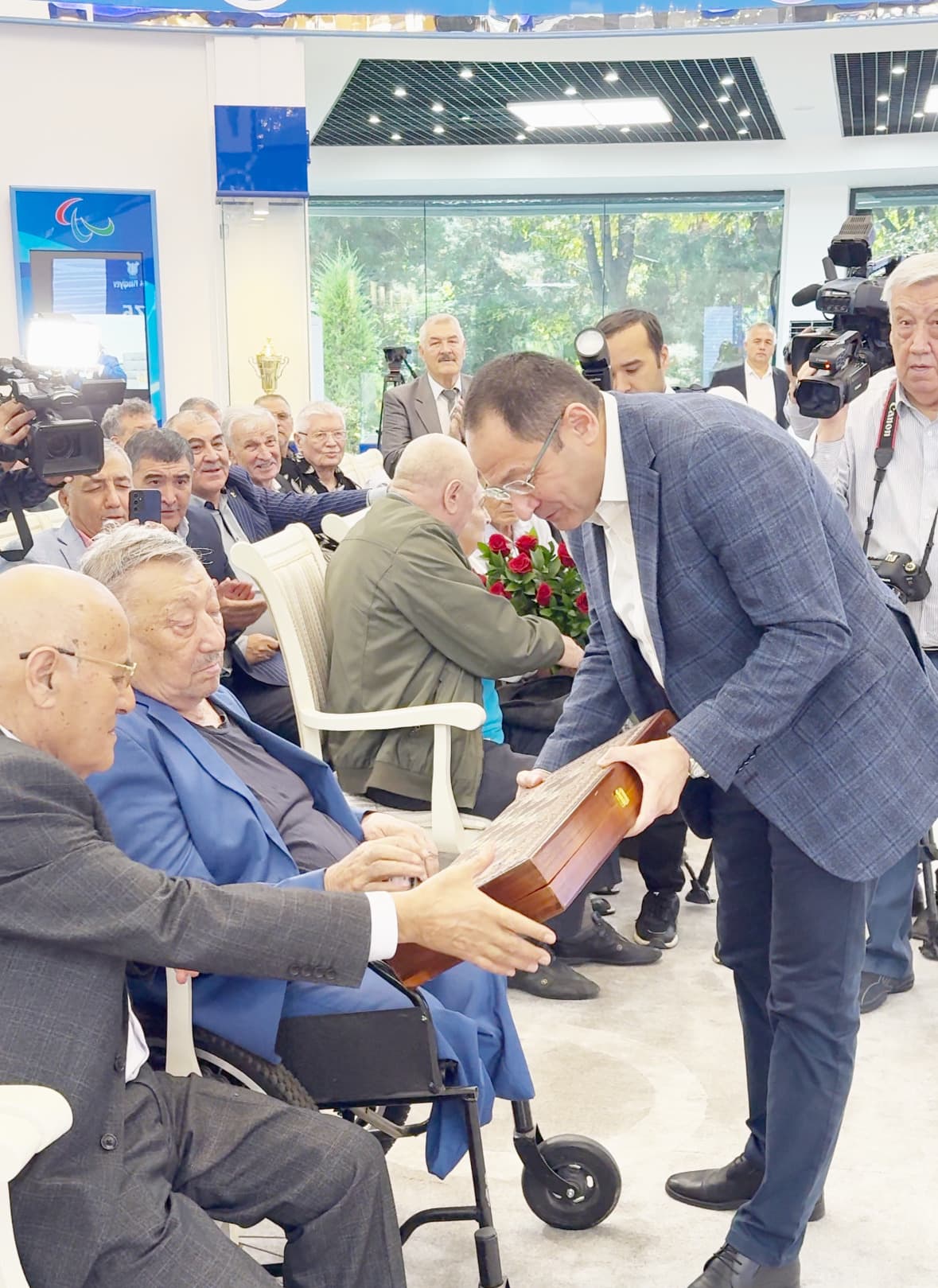 https://muzey.felixits.uz/media/museum_images/imgonline-com-ua-Osvetlenie-jFhLpHHEX3hzI.jpggallery image